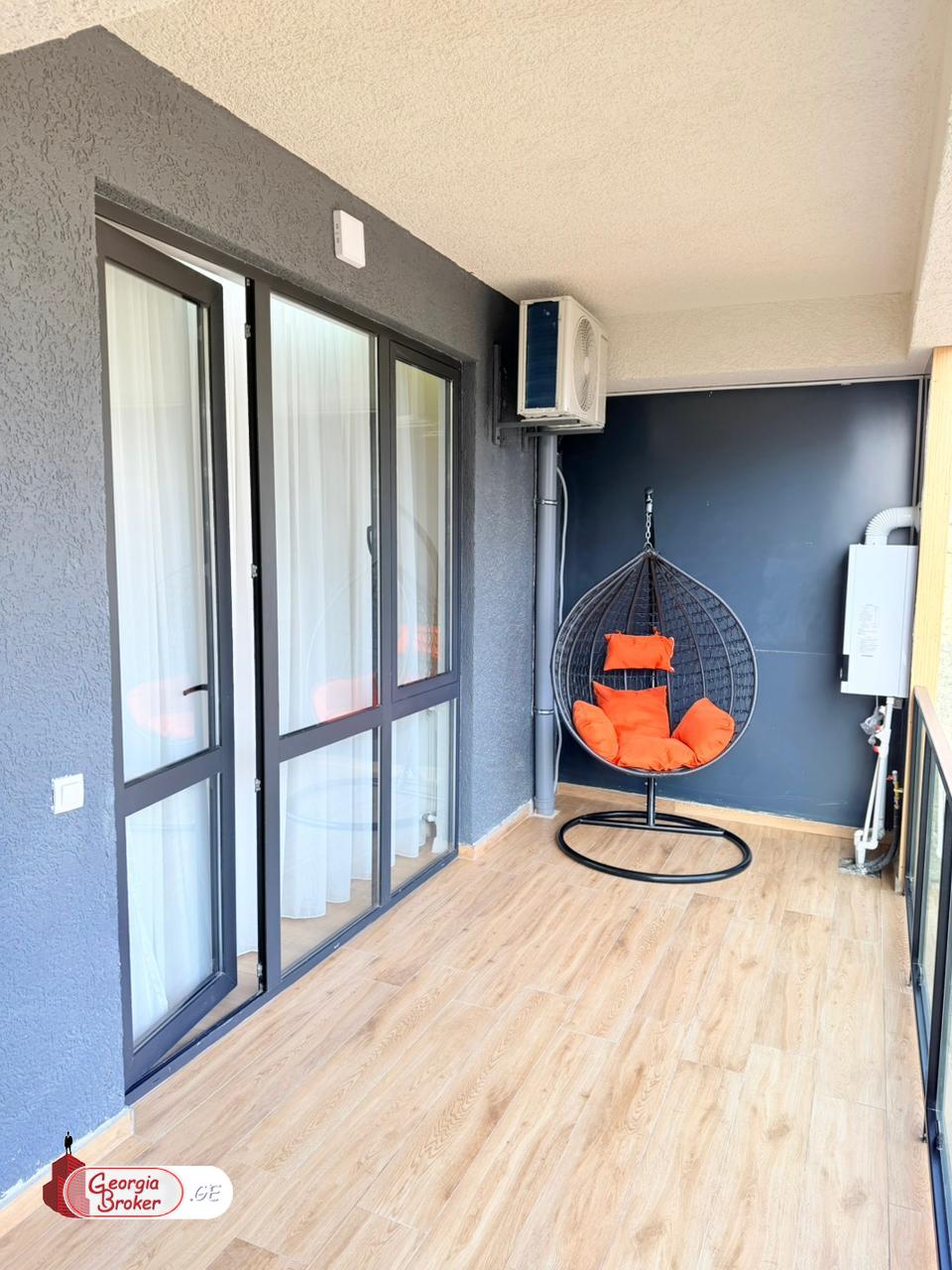 nearly repaired 3-room apartment for sale